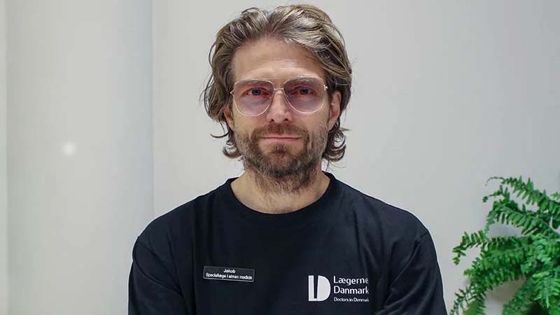 Jakob Fraes De871139 Kopier